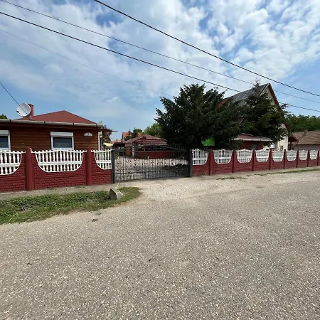 Apartament Tiszavirag Tiszakeszi