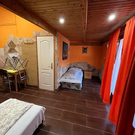 Tiszavirag Apartament *