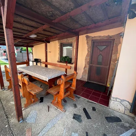Tiszavirag Apartment