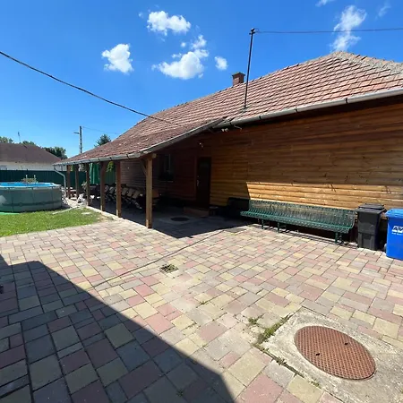 Apartament Tiszavirag Tiszakeszi